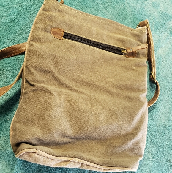 Purse - Picture 2 of 3